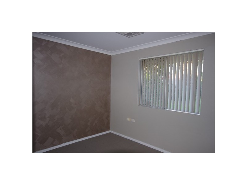 40A Esperanto Way, Westminster WA 6061