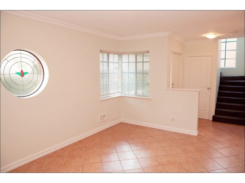 2/92 Tenth Avenue, Inglewood WA 6052