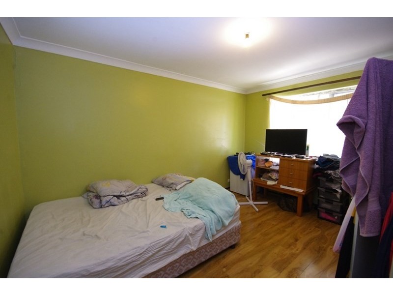 24 Montrose Avenue, Girrawheen WA 6064