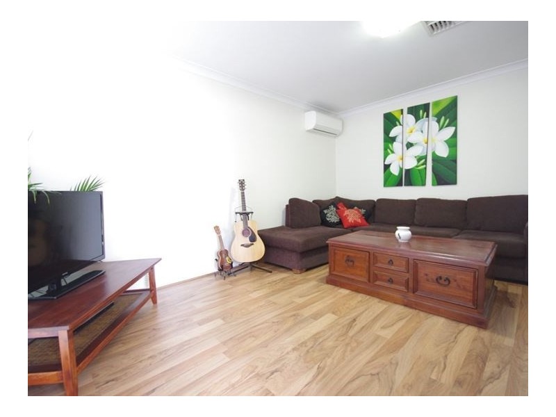 25 Foxglove Garden, Mirrabooka WA 6061