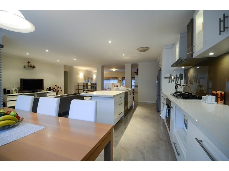 15 Lively Circle, Mirrabooka WA 6061