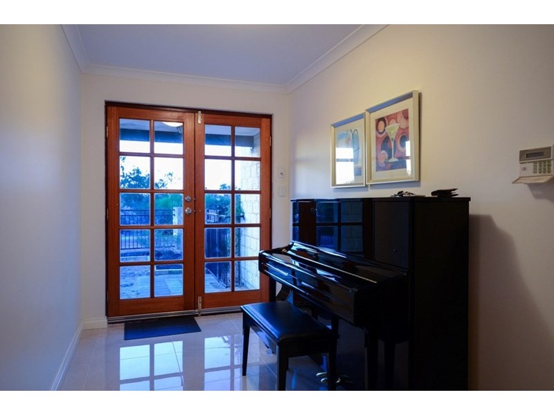 15 Lively Circle, Mirrabooka WA 6061