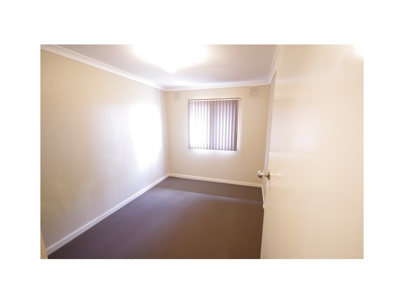 4/43 Golders Way, Girrawheen WA 6064