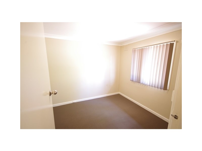 4/43 Golders Way, Girrawheen WA 6064