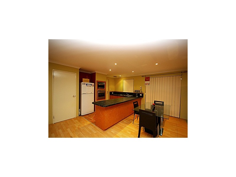 8 Bosberry Retreat, Mirrabooka WA 6061