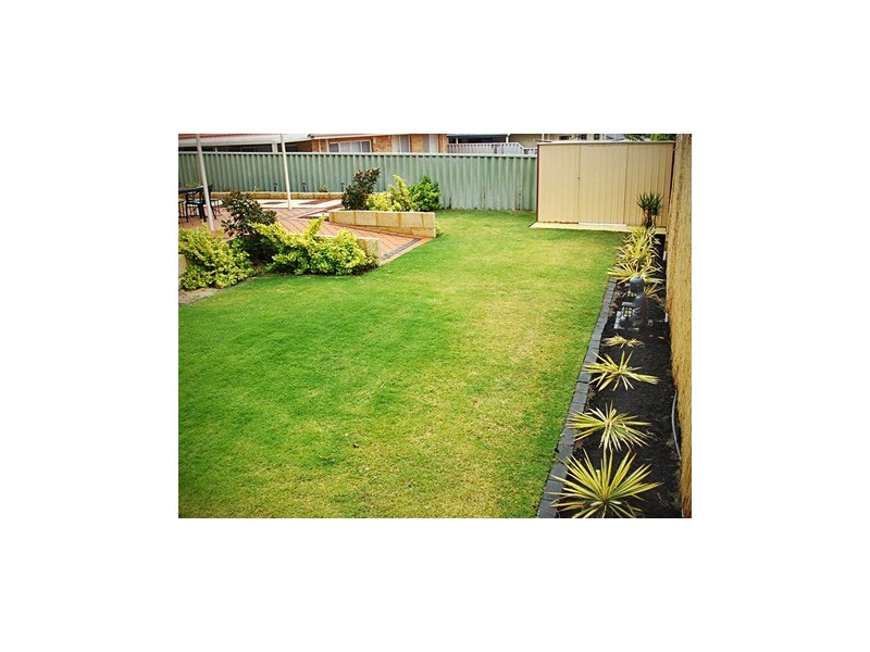 8 Bosberry Retreat, Mirrabooka WA 6061