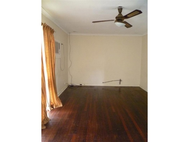 27 Loughton Way, Balga WA 6061