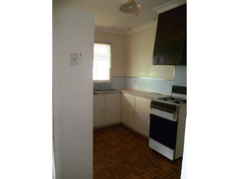 27 Loughton Way, Balga WA 6061