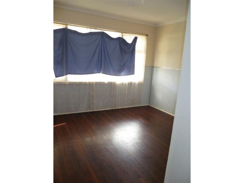 27 Loughton Way, Balga WA 6061