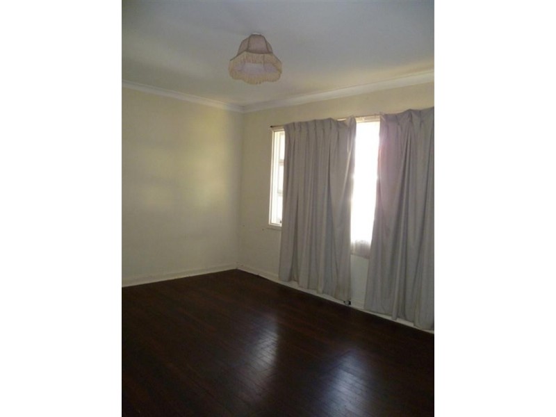 27 Loughton Way, Balga WA 6061