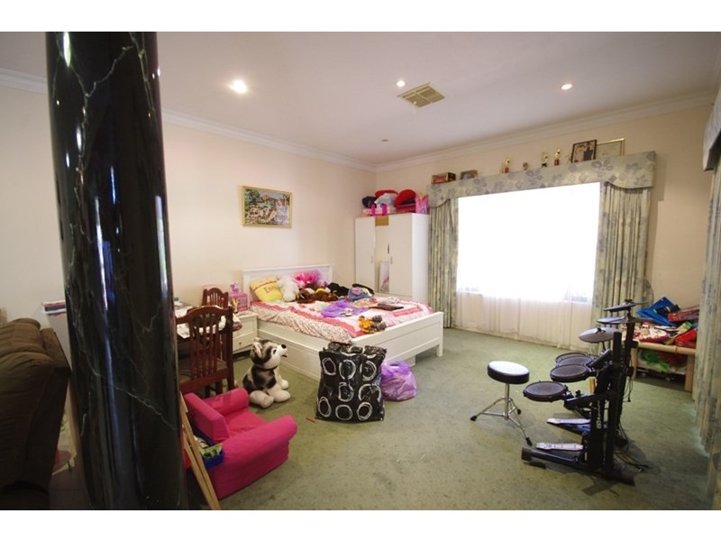 2 Malacari Road, Mirrabooka WA 6061