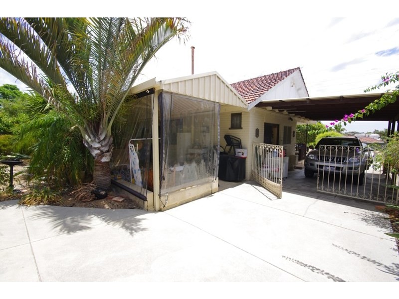 172 Balga Avenue, Balga WA 6061