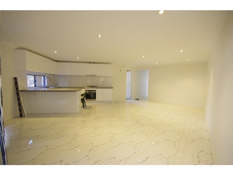 15a, b and c Tangmere Way, Balga WA 6061