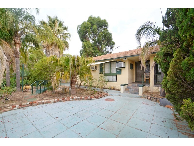 22 Harford Way, Girrawheen WA 6064