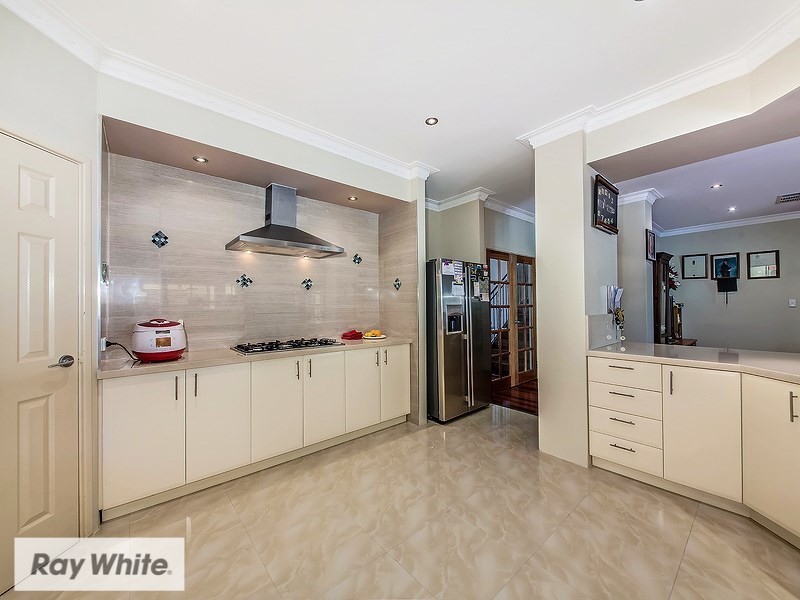 15 Marginson Drive, Landsdale WA 6065