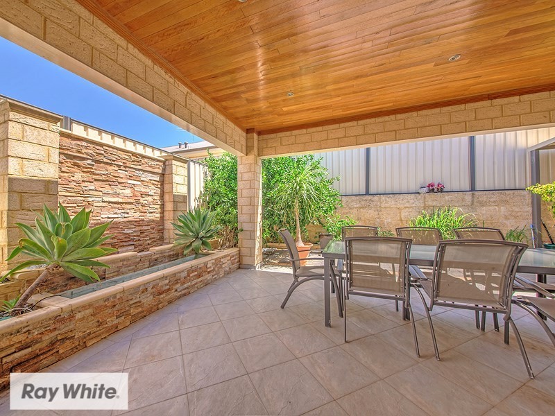 15 Marginson Drive, Landsdale WA 6065