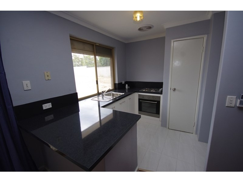 33 Snowberry Retreat, Mirrabooka WA 6061