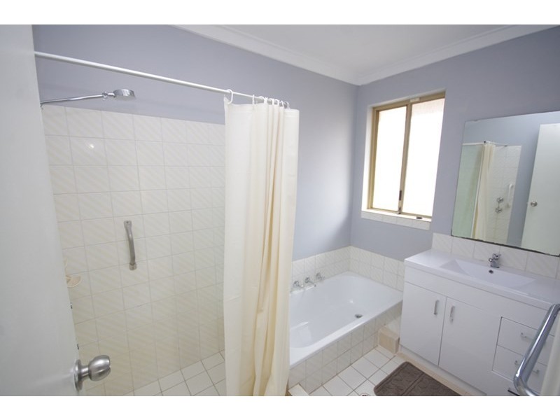 33 Snowberry Retreat, Mirrabooka WA 6061