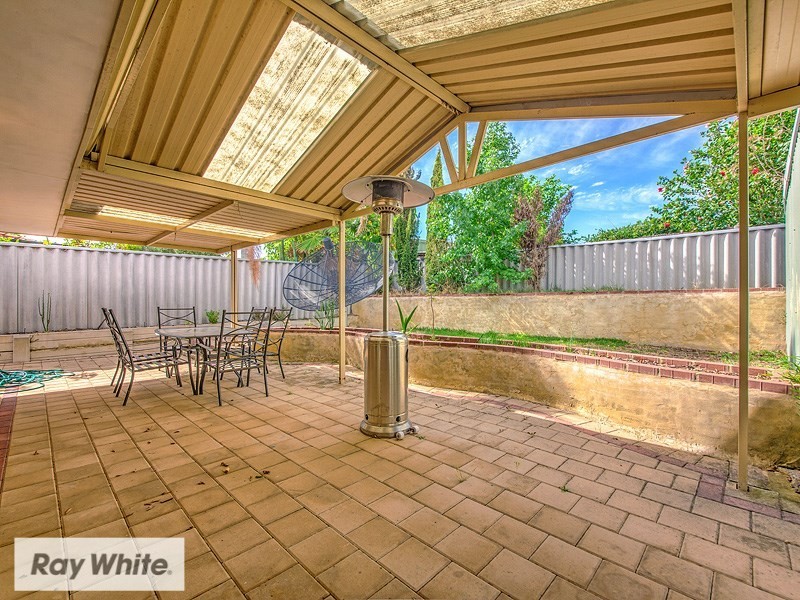 15 Arrowsmith Rise, Marangaroo WA 6064