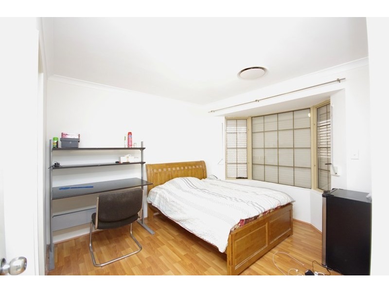 18 Woodbine Terrace, Mirrabooka WA 6061