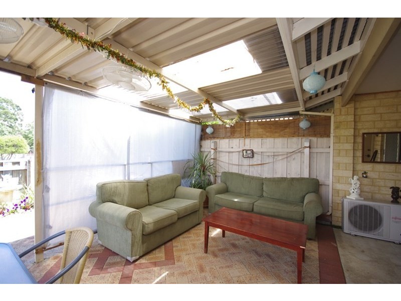 14/1 Camberwell Road, Balga WA 6061