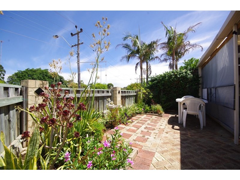 14/1 Camberwell Road, Balga WA 6061