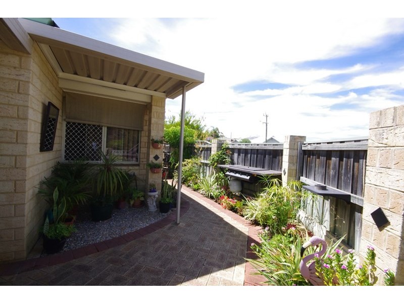 14/1 Camberwell Road, Balga WA 6061