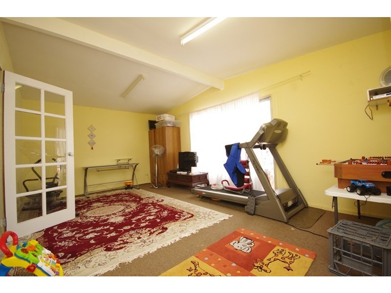 15 Pelham Way, Girrawheen WA 6064