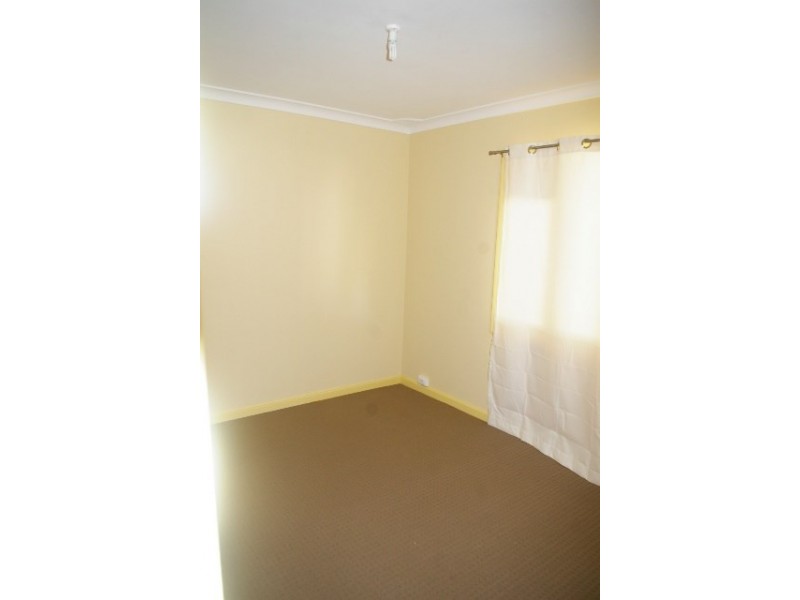 64 Amberton Avenue, Girrawheen WA 6064