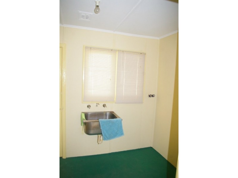 64 Amberton Avenue, Girrawheen WA 6064