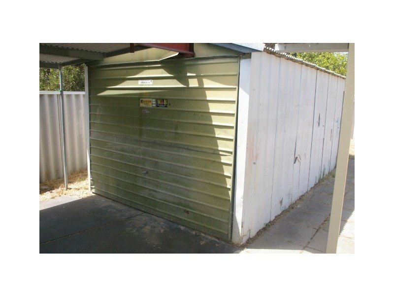 64 Amberton Avenue, Girrawheen WA 6064