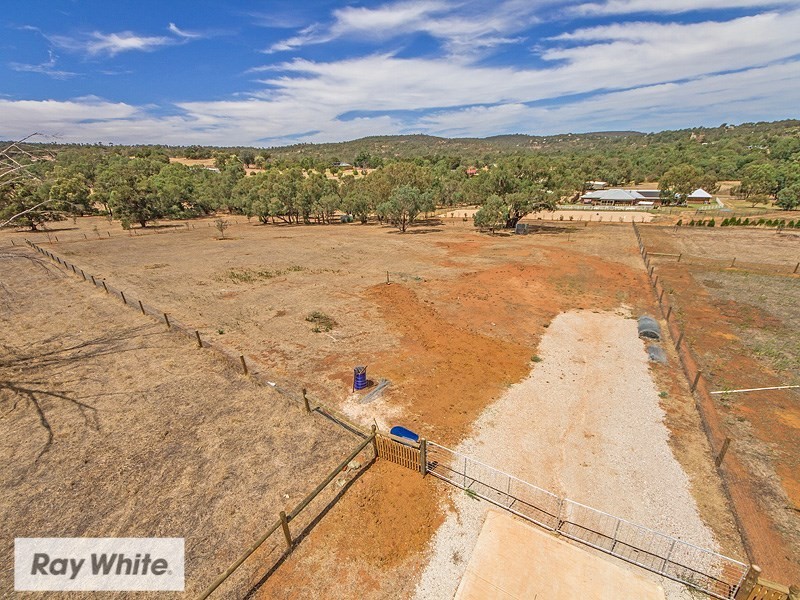 16 Litchfield Promenade, Jane Brook WA 6056