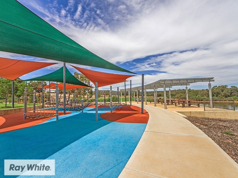 16 Litchfield Promenade, Jane Brook WA 6056