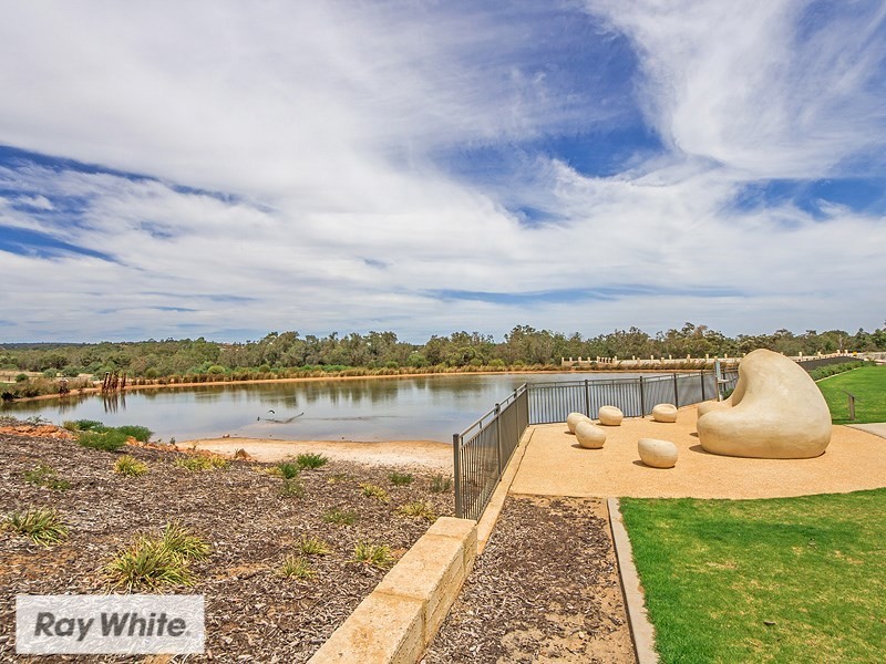 16 Litchfield Promenade, Jane Brook WA 6056