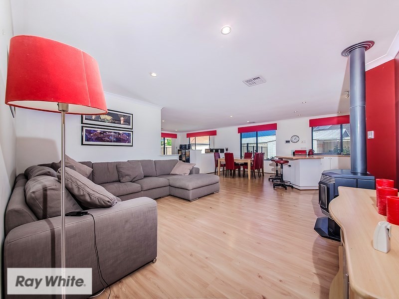 70 Ashdale Boulevard, Darch WA 6065