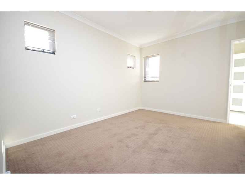 37b Walderton Avenue, Balga WA 6061