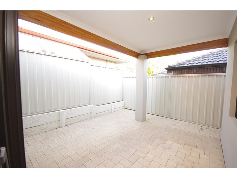 37b Walderton Avenue, Balga WA 6061