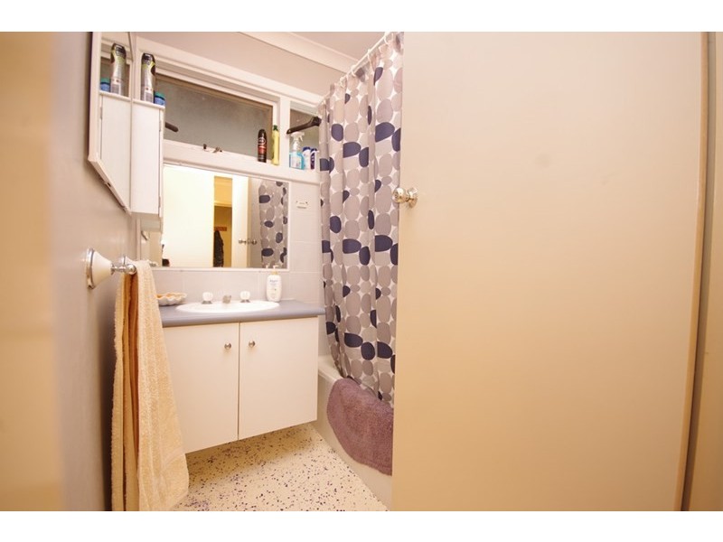 15b Shalford Way, Girrawheen WA 6064