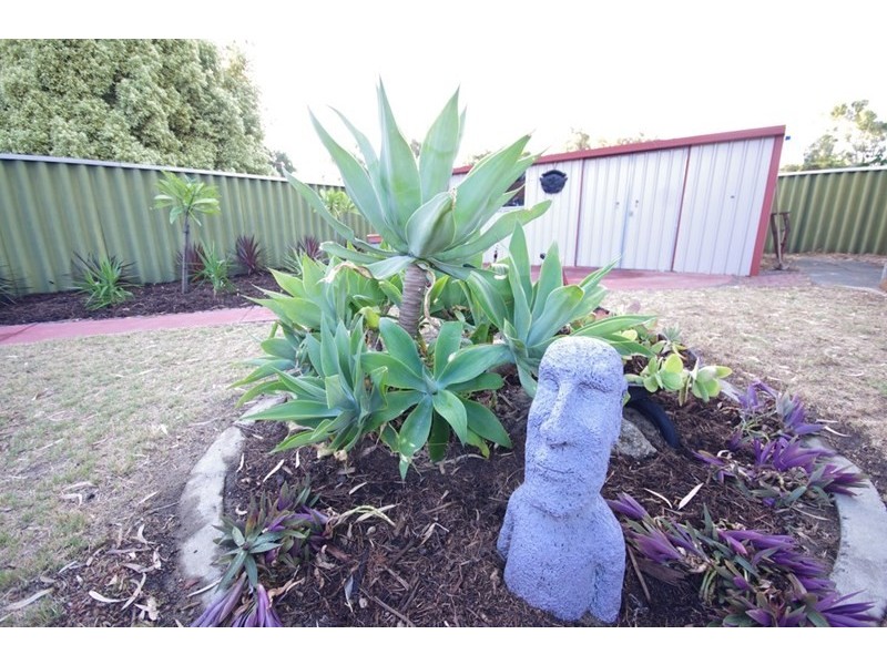 15b Shalford Way, Girrawheen WA 6064