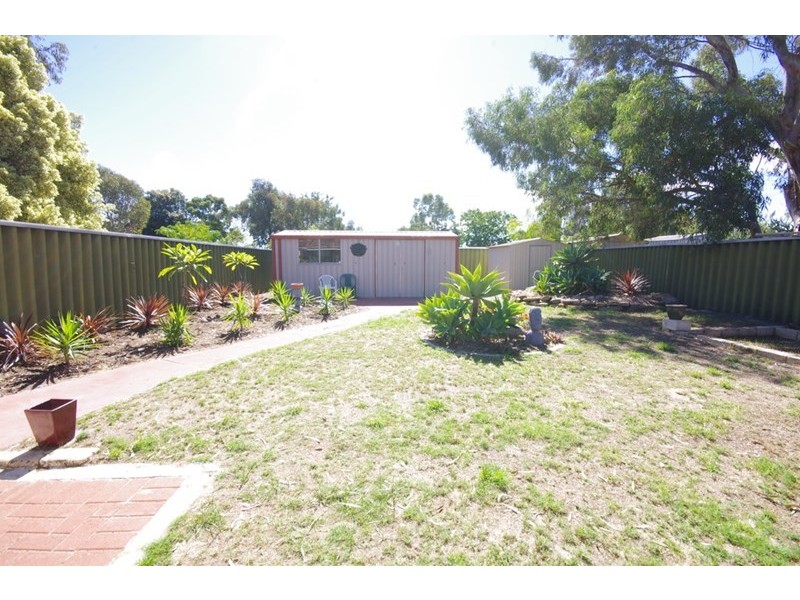 15b Shalford Way, Girrawheen WA 6064