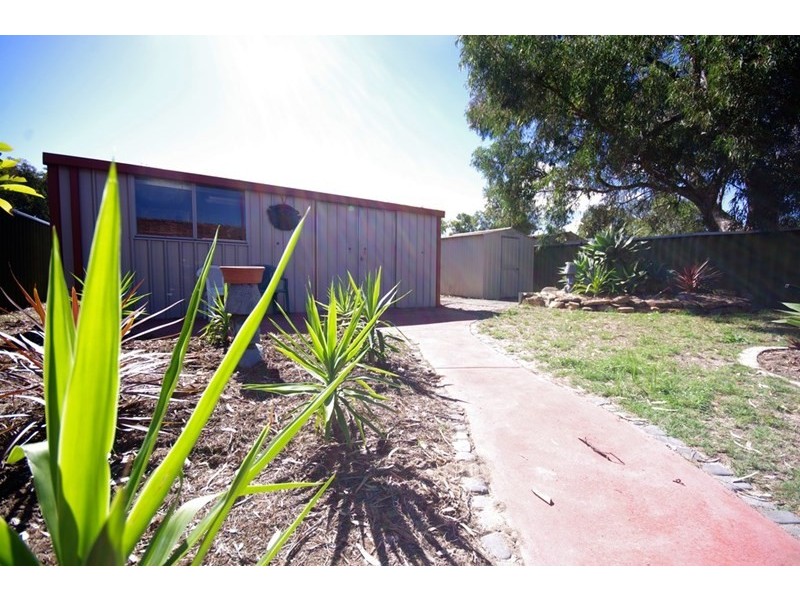 15b Shalford Way, Girrawheen WA 6064