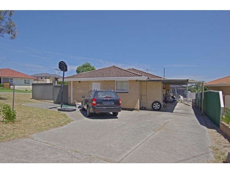 9 Wolya Way, Westminster WA 6061