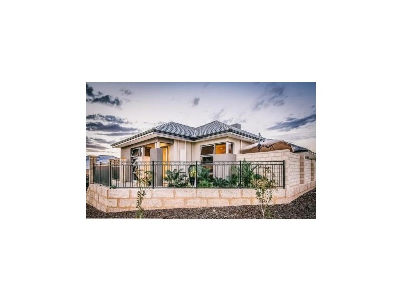 2 Anguilla Gardens, Iluka WA 6028