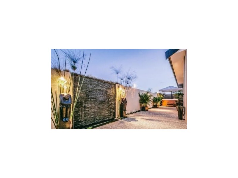 2 Anguilla Gardens, Iluka WA 6028