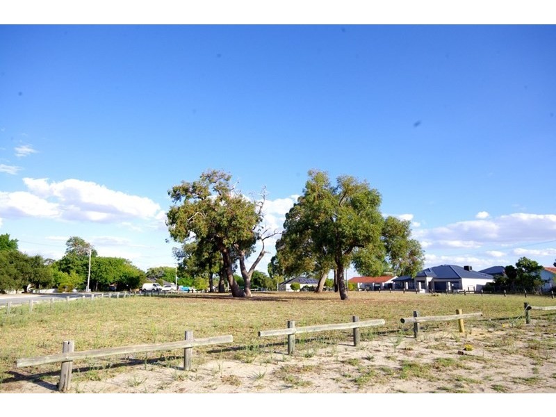 43a Birchley Square, Balga WA 6061