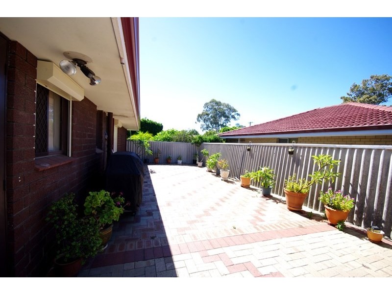 33 Furness Way, Koondoola WA 6064