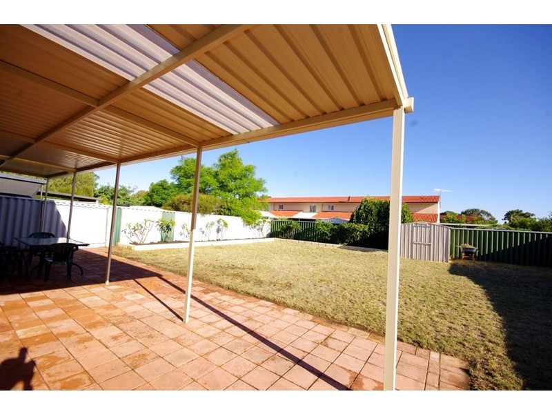 4a Connell Way, Girrawheen WA 6064
