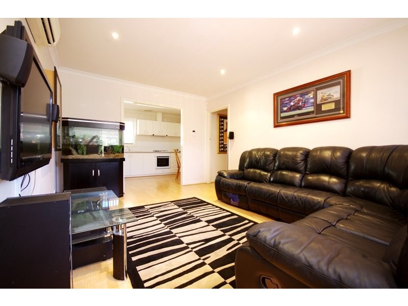 4a Connell Way, Girrawheen WA 6064