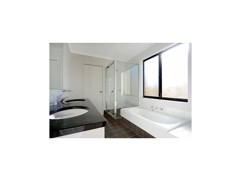 64 Jones Street, Stirling WA 6021