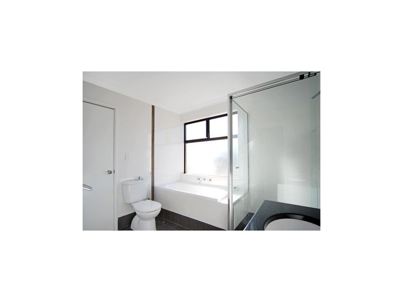 64 Jones Street, Stirling WA 6021